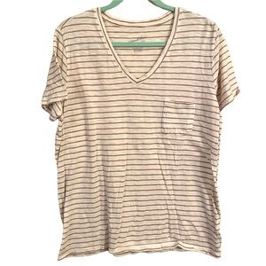 EUC - Universal Thread - Off White and Tan - Size XL - Deep V Monterrey Tee